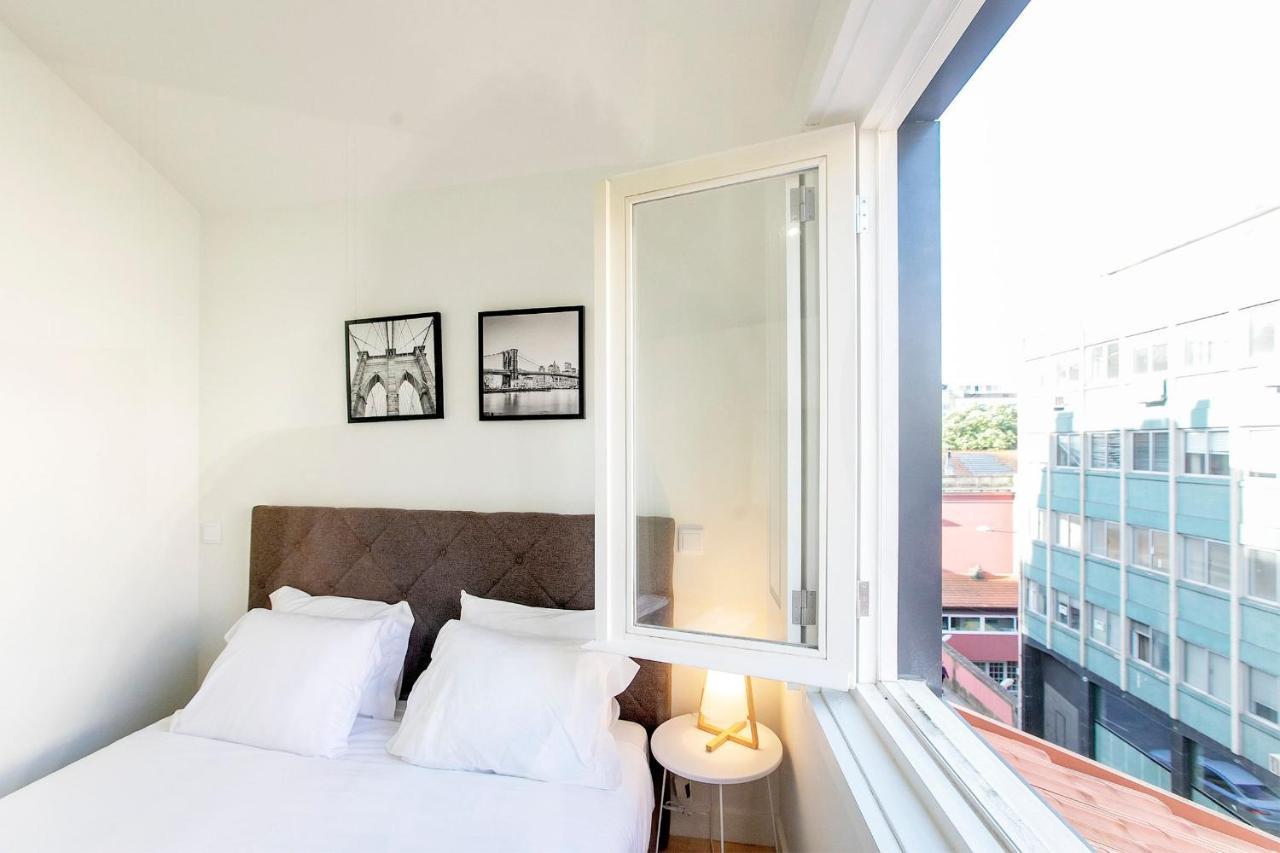 Lovelystay - Cozy 1Br In Santa Catarina W/ Balcony Порту Экстерьер фото
