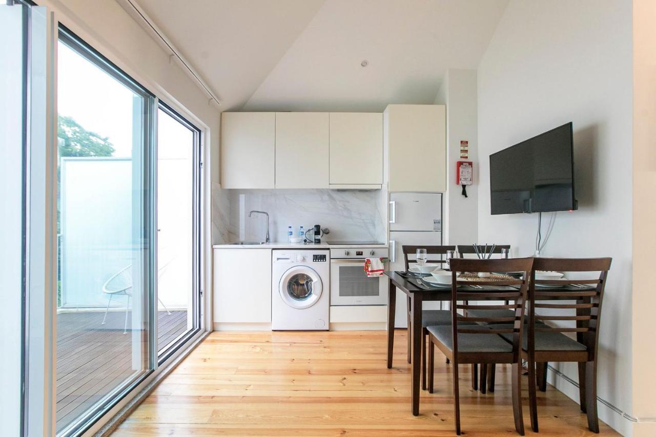 Lovelystay - Cozy 1Br In Santa Catarina W/ Balcony Порту Экстерьер фото