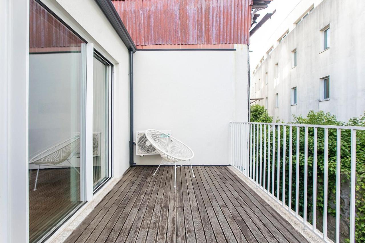 Lovelystay - Cozy 1Br In Santa Catarina W/ Balcony Порту Экстерьер фото
