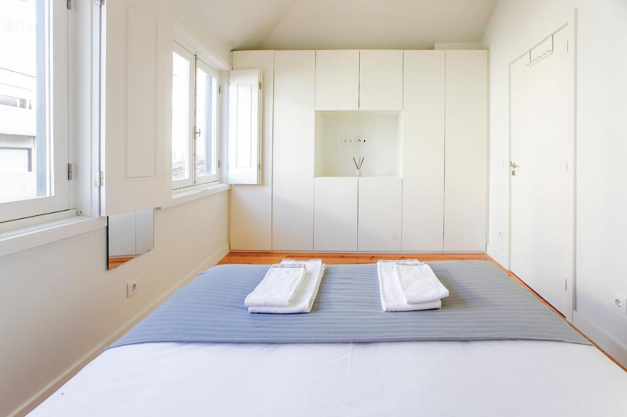 Lovelystay - Cozy 1Br In Santa Catarina W/ Balcony Порту Экстерьер фото
